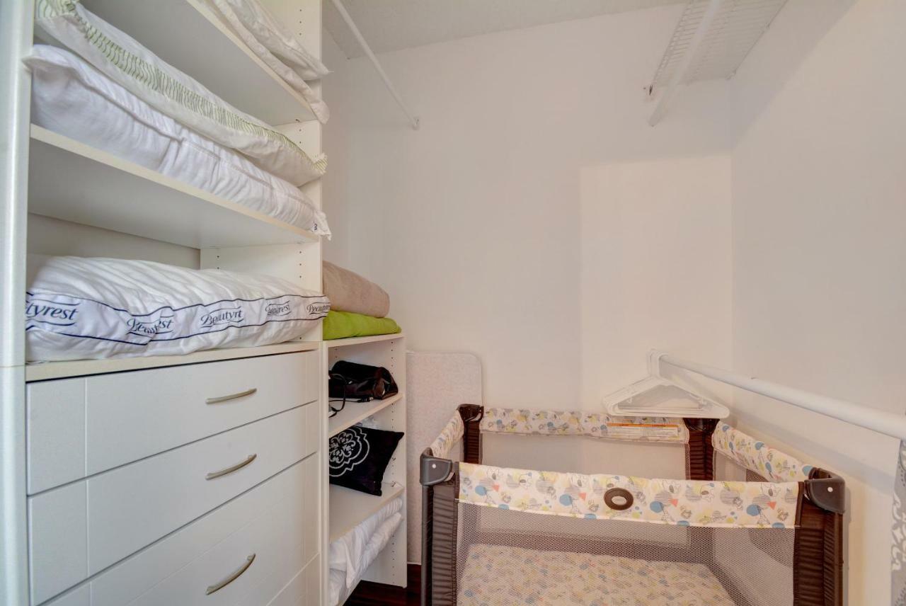 Appartamento Renovated 2/2 Unit At Yacht Club/Aventura Esterno foto
